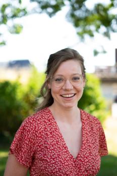 photo of Aline outdoors