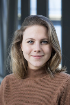 photo of Elselein in front of window