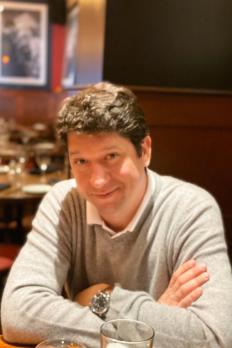 photo of Leopoldo in a restaurant